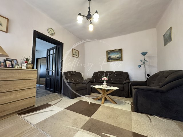 Eladó családi ház, Garén 29.9 M Ft, 2 szobás