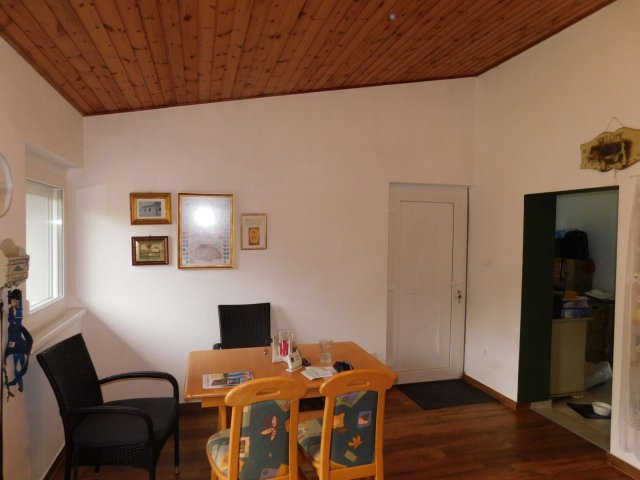 Eladó családi ház, Keszthelyen 75 M Ft, 2+3 szobás