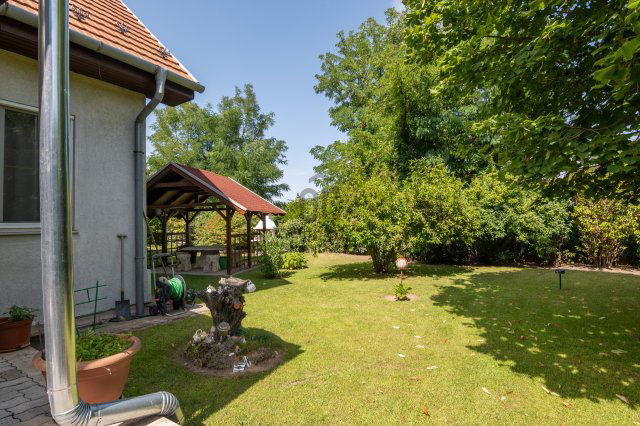 Eladó családi ház, Piliscsabán 169.99 M Ft, 6 szobás