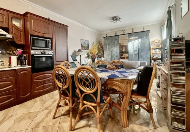 Eladó ikerház, Budapesten, XIV. kerületben 149.9 M Ft, 3 szobás