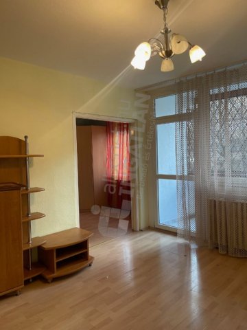 Kiadó téglalakás, albérlet, XXI. kerületben, Görgey Artúr téren