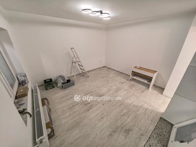 Eladó családi ház, Debrecenben 34.9 M Ft, 1 szobás