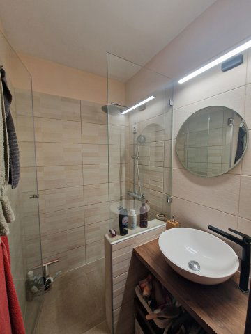 Eladó téglalakás, Székesfehérvárott, Vásárhelyi utcában