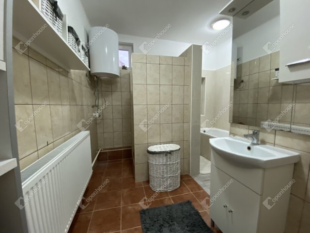 Eladó családi ház, Hajdúsámsonon 79 M Ft, 3 szobás