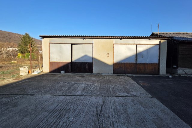 Eladó ipari ingatlan, Tokajban 125 M Ft, 1 szobás