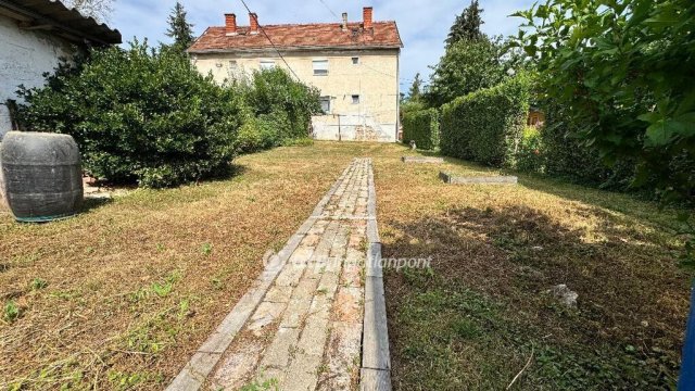 Eladó téglalakás, Úrkúton 31.99 M Ft, 2 szobás
