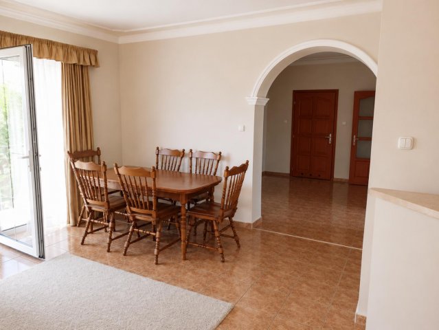 Kiadó családi ház, albérlet, Komáromban 250 E Ft / hó