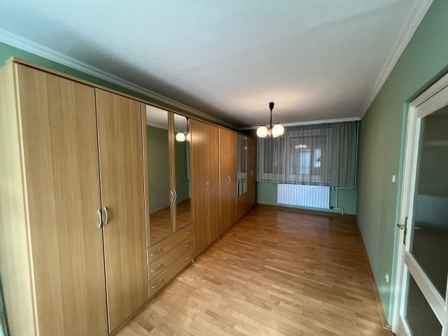 Eladó panellakás, Miskolcon 69.9 M Ft, 3 szobás