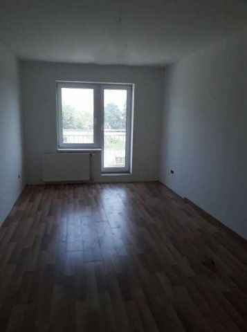 Eladó panellakás, Táborfalván 26.8 M Ft, 2 szobás