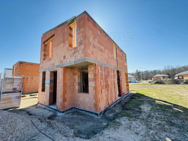 Eladó családi ház, Máriakálnokon 79.9 M Ft