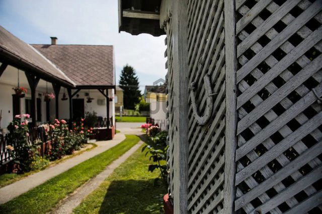 Eladó nyaraló, Igalon 52.5 M Ft, 5 szobás / költözzbe.hu