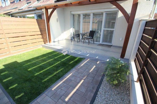 Eladó családi ház, Kecskeméten 99.9 M Ft, 5 szobás