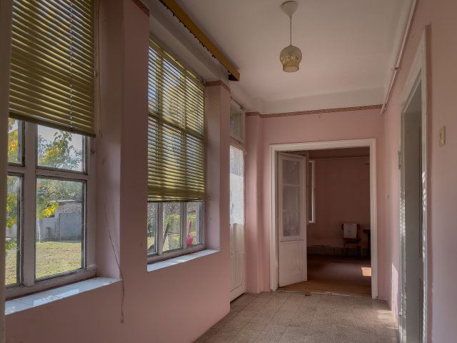 Eladó családi ház, Baján 23.5 M Ft, 3 szobás