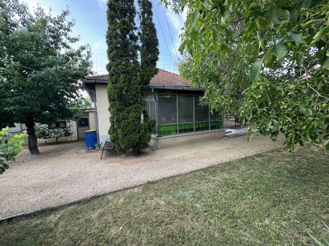 Eladó családi ház, Balatonszárszón 79.5 M Ft, 3+1 szobás