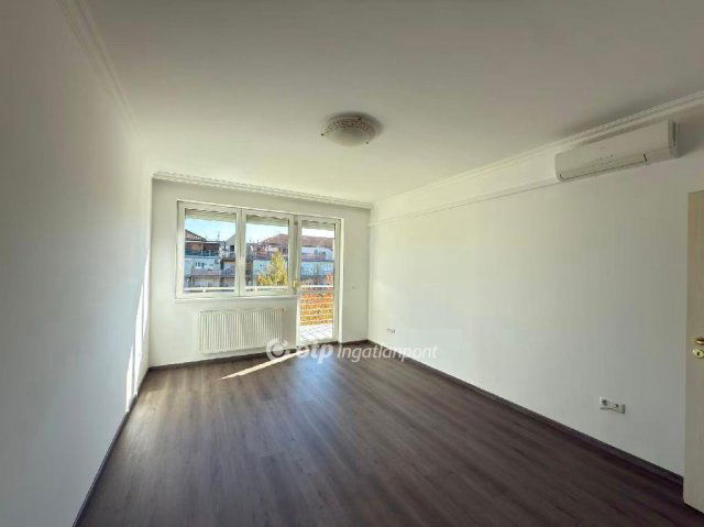 Eladó téglalakás, Budapesten, X. kerületben 47.5 M Ft, 1 szobás