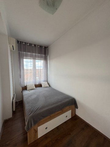 Kiadó téglalakás, albérlet, Pécsett, Rákóczi úton, 2 szobás