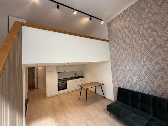 Eladó téglalakás, Budapesten, VII. kerületben 56.7 M Ft