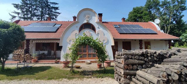 Eladó hotel, Somogyszentpálon 242.4 M Ft, 24 szobás