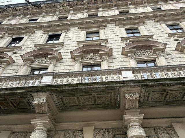 Eladó téglalakás, Budapesten, VI. kerületben 211.75 M Ft