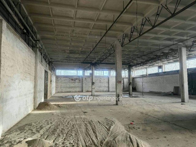 Kiadó ipari ingatlan, Mosonszentmiklóson 1600 E Ft / hó