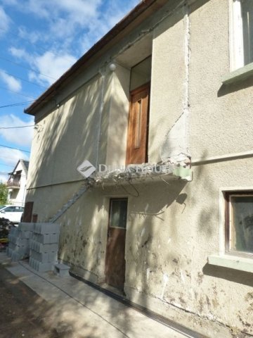 Eladó családi ház, Diósdon 69.99 M Ft, 3 szobás