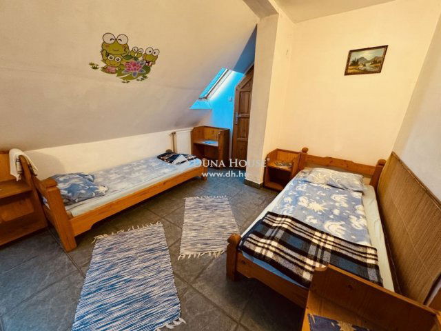 Eladó családi ház, Pilisszentlászlón 225 M Ft, 3+3 szobás