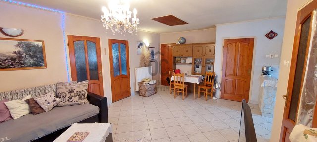 Eladó családi ház, Érden 120 M Ft, 5 szobás