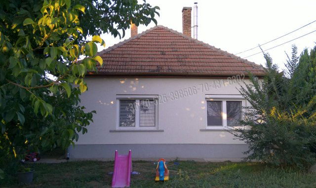 Eladó családi ház, Pilisen 77.9 M Ft, 3 szobás