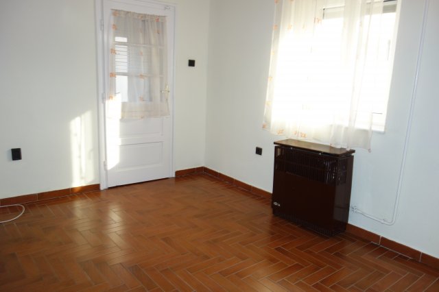 Kiadó téglalakás, albérlet, Isaszegen 80 E Ft / hó, 1 szobás