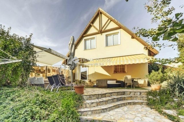 Eladó családi ház, Maglódon 149 M Ft, 6 szobás