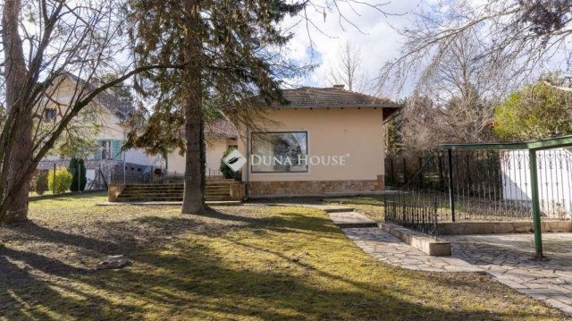 Eladó családi ház, Leányfaluban 219 M Ft, 3 szobás