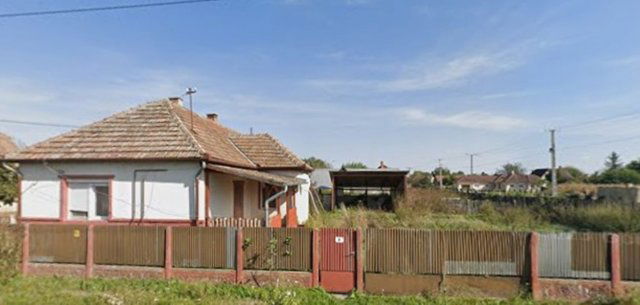 Eladó családi ház, Dombrádon 8 M Ft, 2 szobás