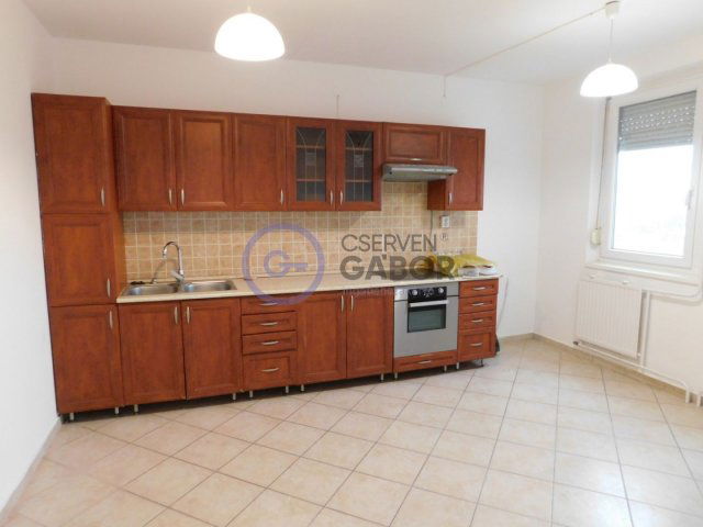 Eladó panellakás, Debrecenben 59.5 M Ft, 1+2 szobás