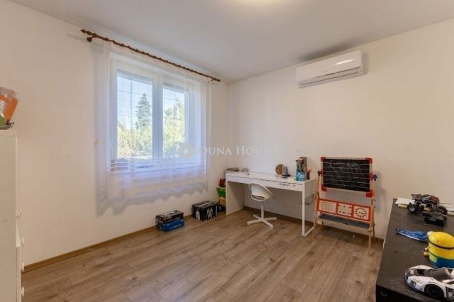 Eladó családi ház, Erdőkertesen 116.9 M Ft, 5 szobás