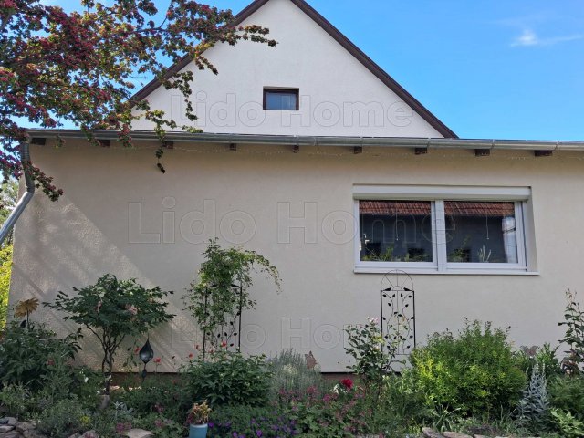 Eladó családi ház, Siófokon 129 M Ft, 4 szobás