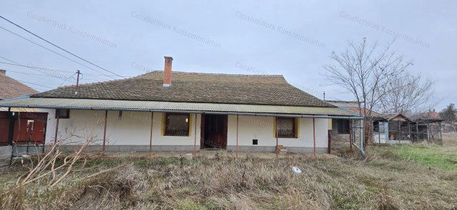 Eladó családi ház, Kunszentmártonban 9.3 M Ft, 3+1 szobás