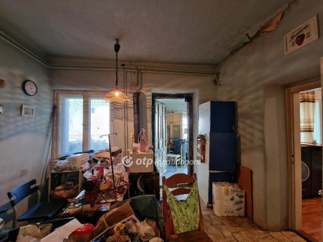 Eladó családi ház, Pomázon 62 M Ft, 5 szobás