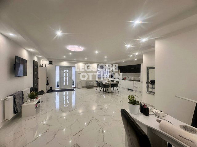 Eladó családi ház, Abonyban 68 M Ft, 3 szobás