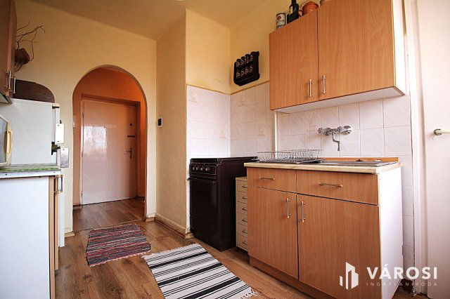 Eladó panellakás, Salgótarjánban 13.9 M Ft, 2 szobás