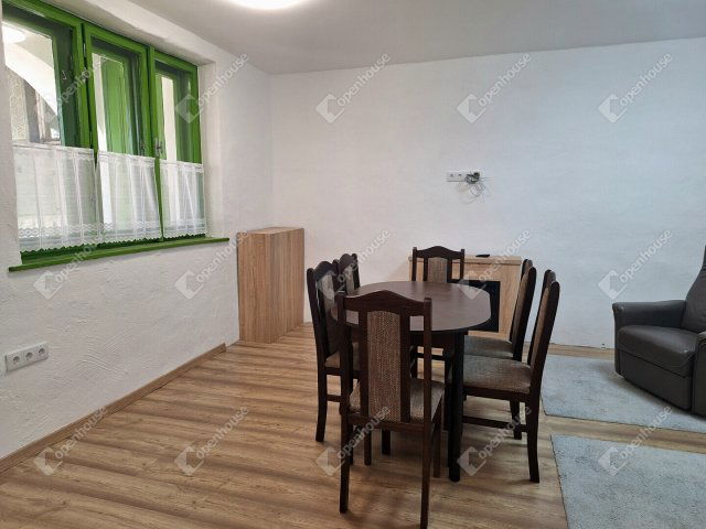 Eladó családi ház, Agyagosszergényben 78 M Ft, 3 szobás