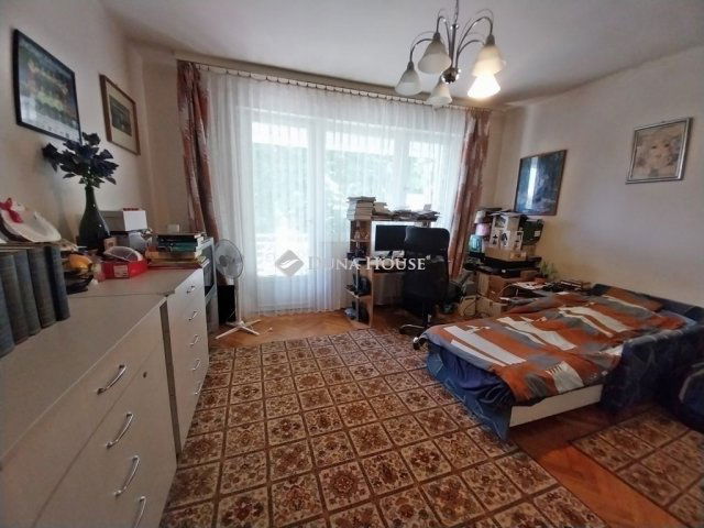 Eladó családi ház, Szegeden 185.9 M Ft, 4+1 szobás