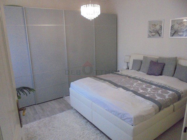 Eladó családi ház, Debrecenben 62 M Ft, 3 szobás