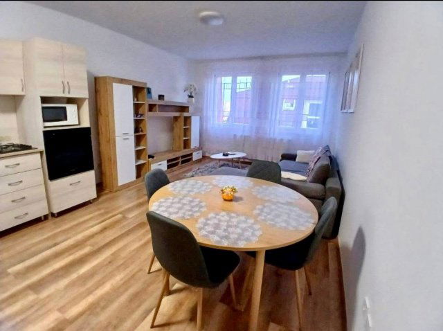 Eladó téglalakás, Nyíregyházán 49.9 M Ft, 2+1 szobás