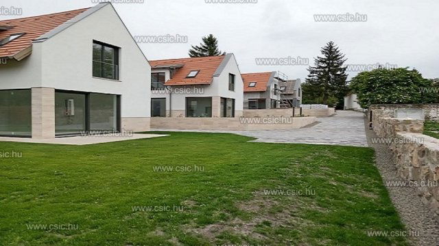 Eladó családi ház, Nagykovácsiban 255 M Ft, 6 szobás