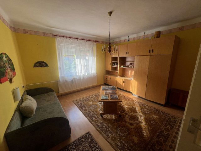 Eladó családi ház, Szarvason 28 M Ft, 2 szobás