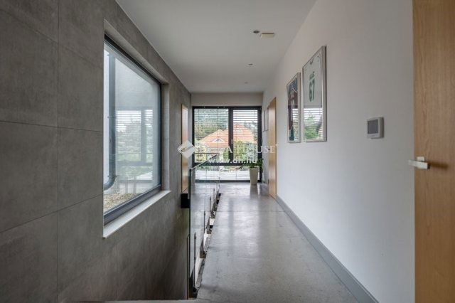 Eladó családi ház, Diósdon 429 M Ft, 5 szobás