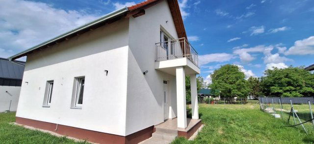 Eladó nyaraló, Balatonkeresztúron, Kötél utcában 120 M Ft