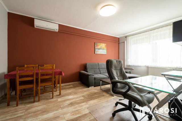 Kiadó panellakás, albérlet, Budapesten, XV. kerületben, 2 szobás