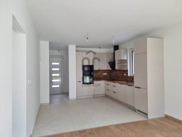 Eladó ikerház, Balatonlelleén 169 M Ft, 5 szobás