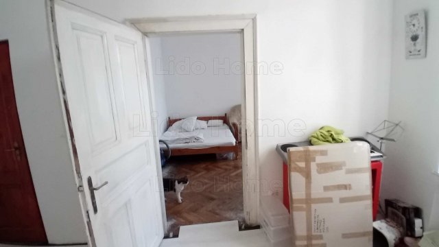 Eladó téglalakás, Kaposváron 23 M Ft, 3 szobás